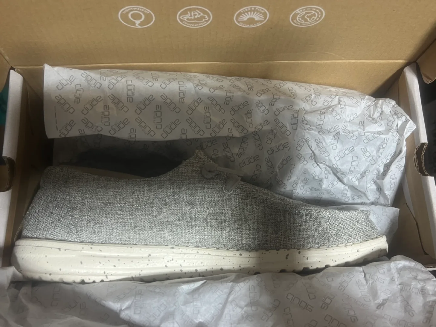 🏈 Hey Dude Wendy Linen Loafers - Size 9 image indicator(3)