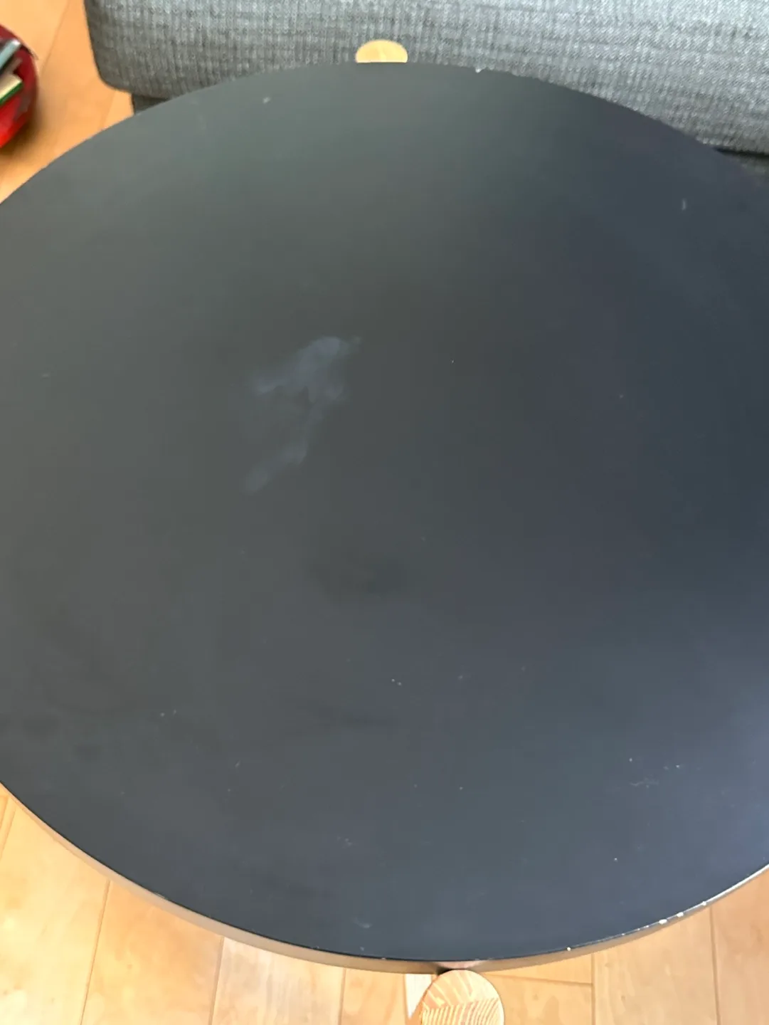 Round Black Coffee Table with Light Wood Legs image indicator(6)