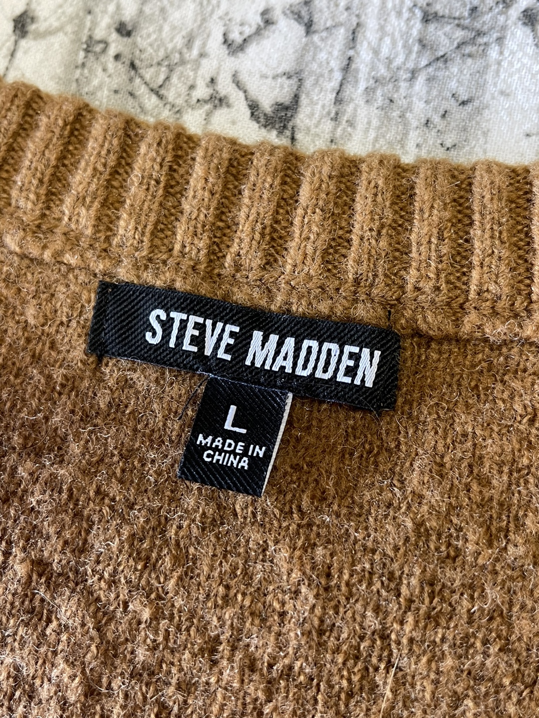Steve Madden Brown Argyle Knit Vest - Size L - photo 2