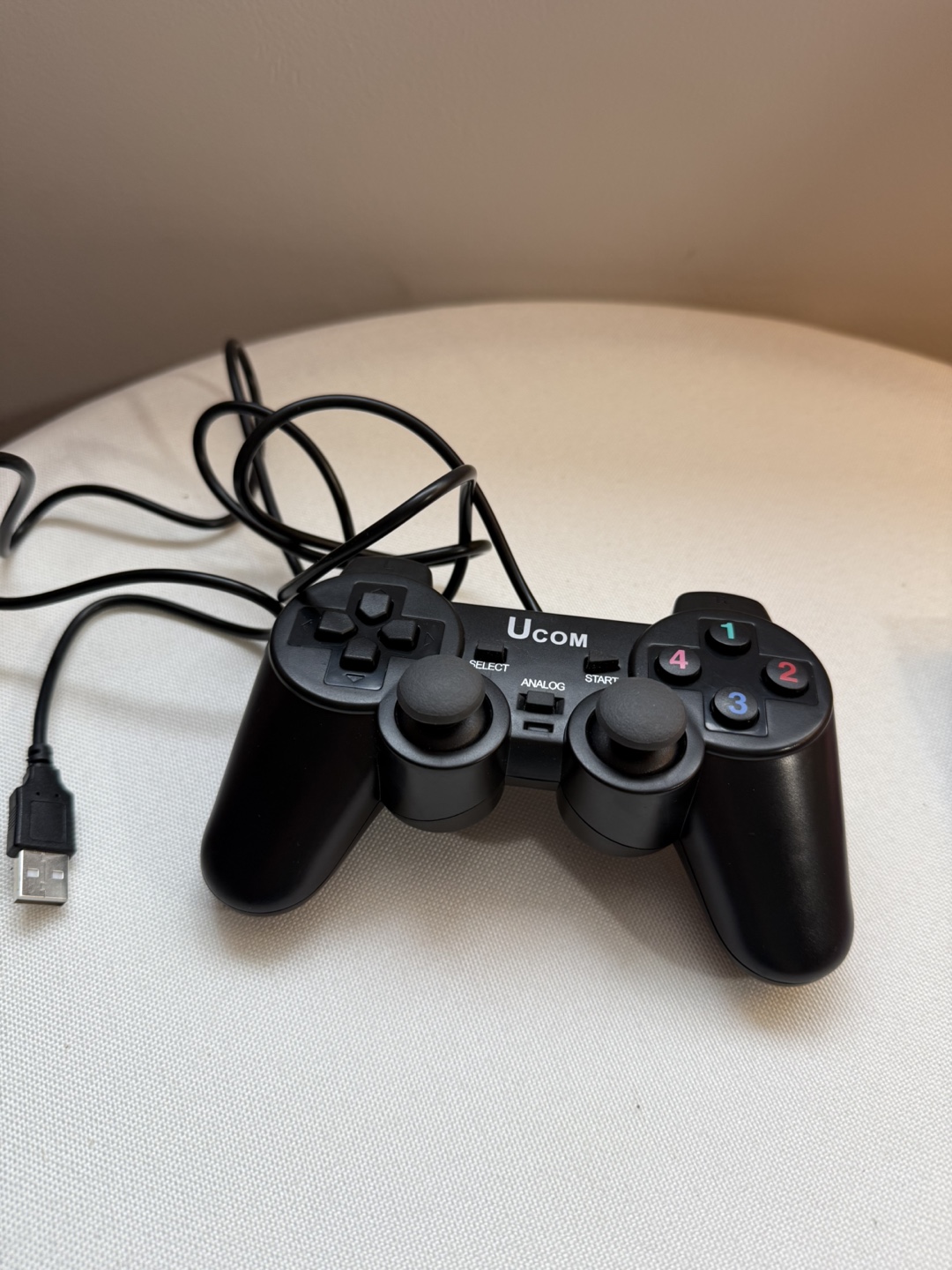 Ucom Wired USB Game Controller