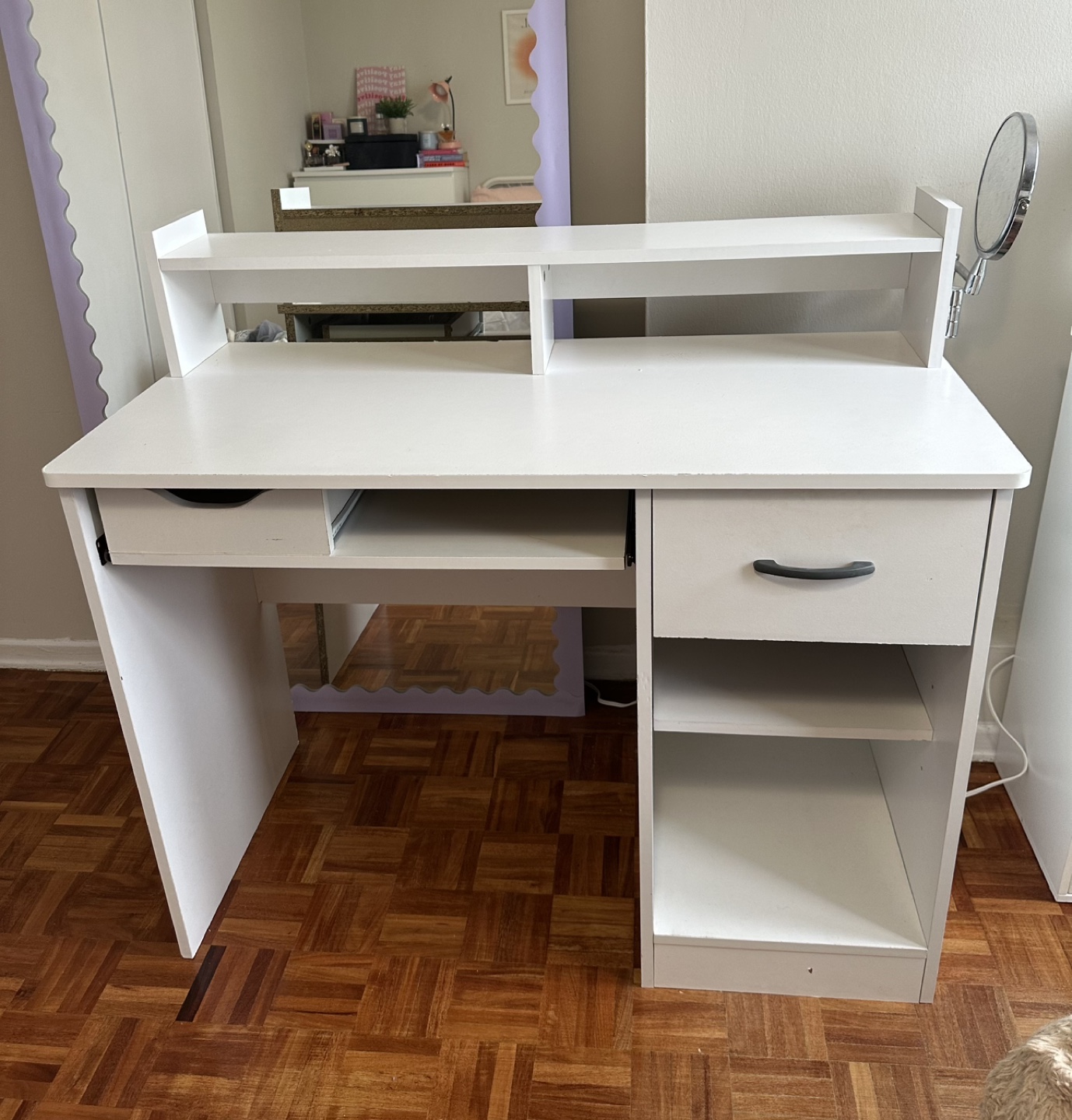 White Computer Desk with Hutch and Mirror