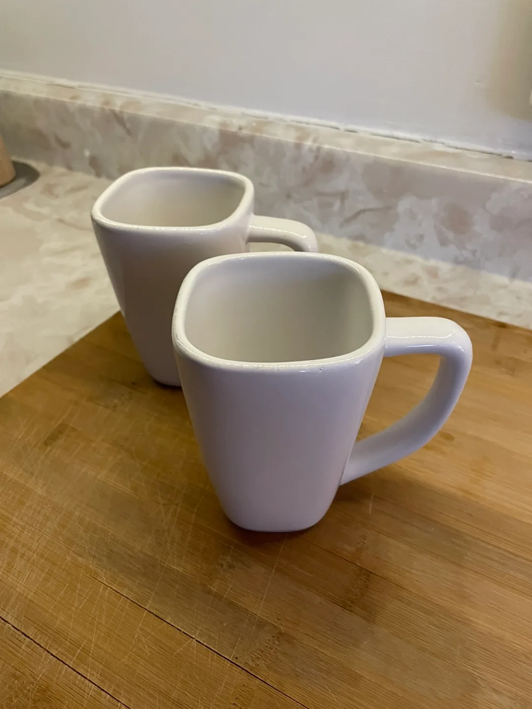🏈 White Squared Mugs thumbnail