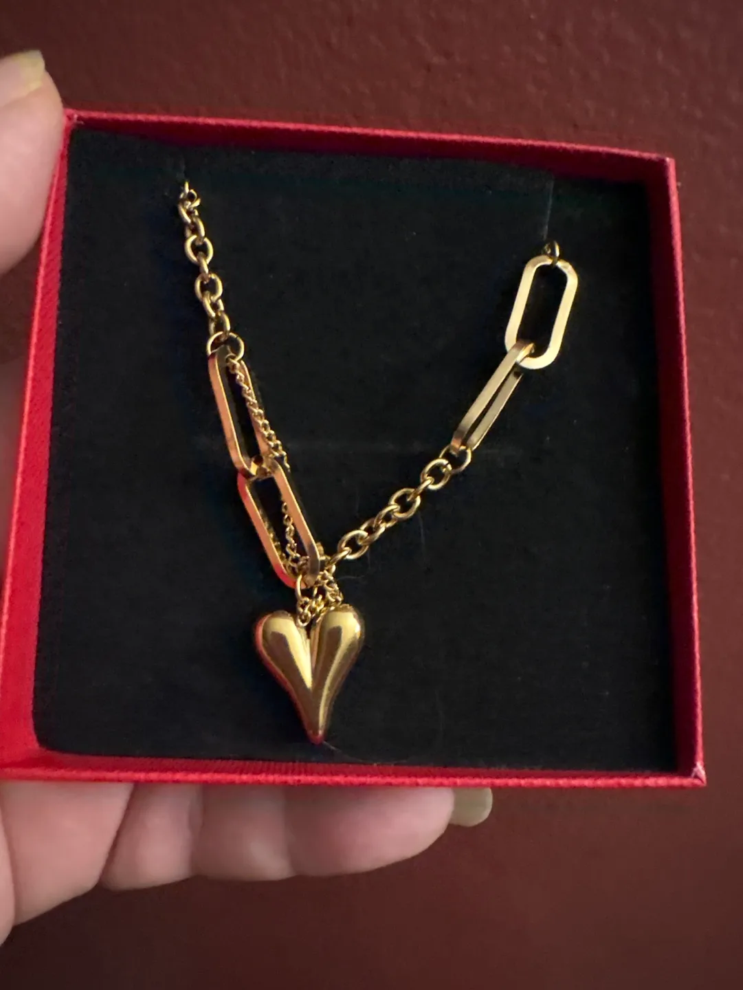 18 K SS Gold Heart Necklace and Bracelet Set image indicator(6)