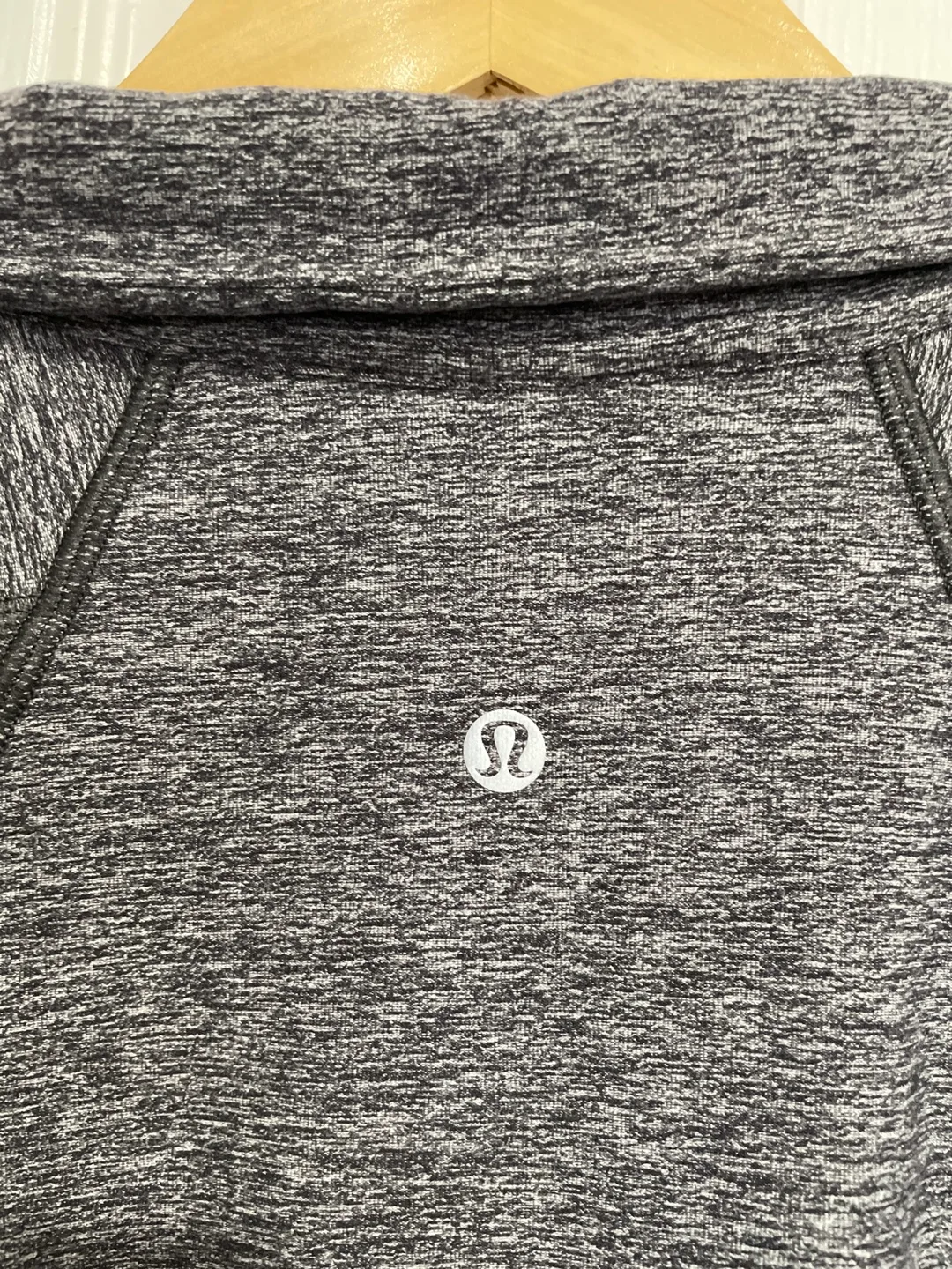 Lululemon Vancouver Canucks 1/4 Zip 🏈 image indicator(4)