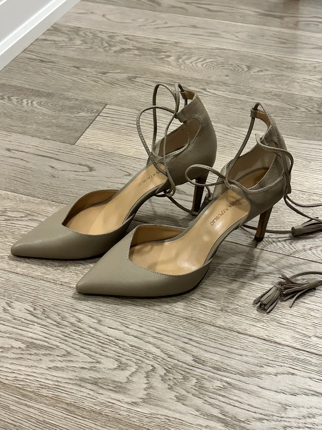 Banana Republic Taupe Ankle-Tie Leather Heels image indicator(2)