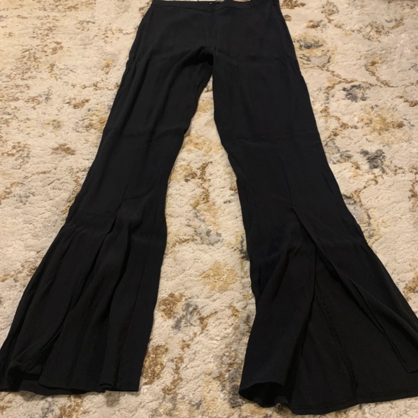 Abercrombie & Fitch Black Flare Pants image indicator(2)
