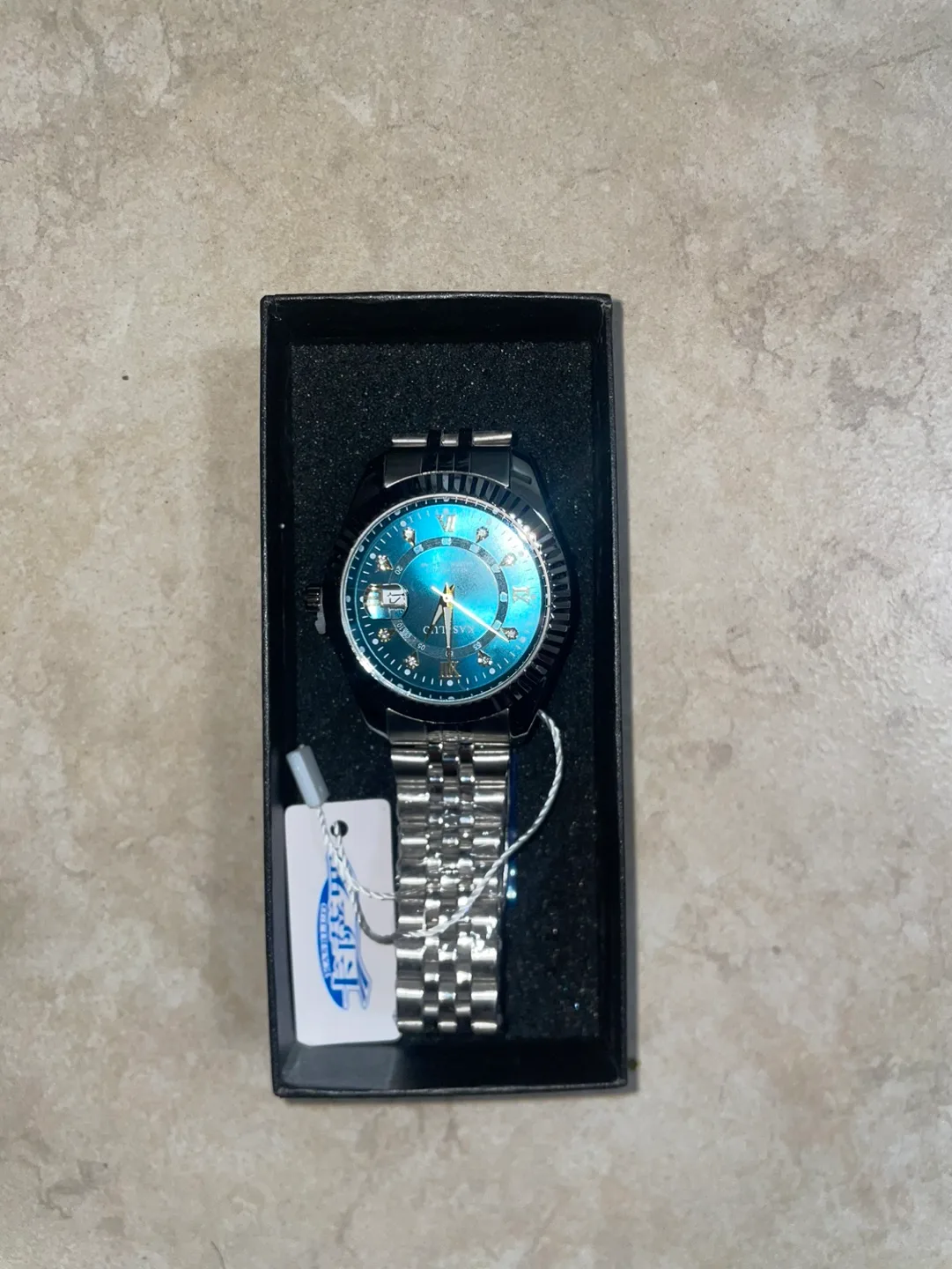 Men's Blue Dial Wrist Watch with Silver Band image indicator(4)