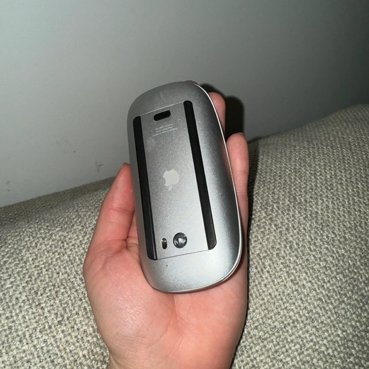 Apple Magic Mouse - Wireless Mouse image indicator(3)