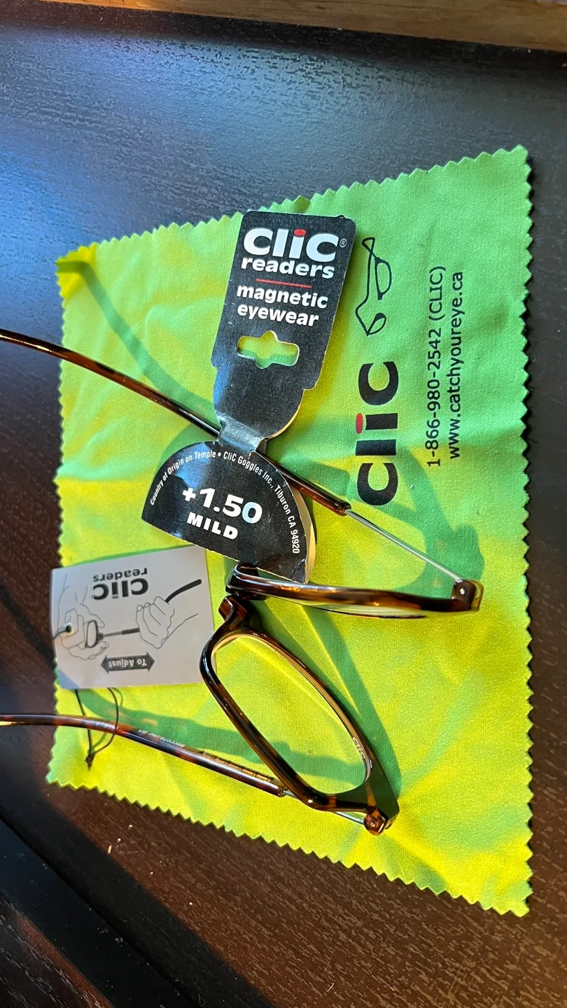 Clic Readers Magnetic Eyeglasses +2.25 Medium image indicator(10)