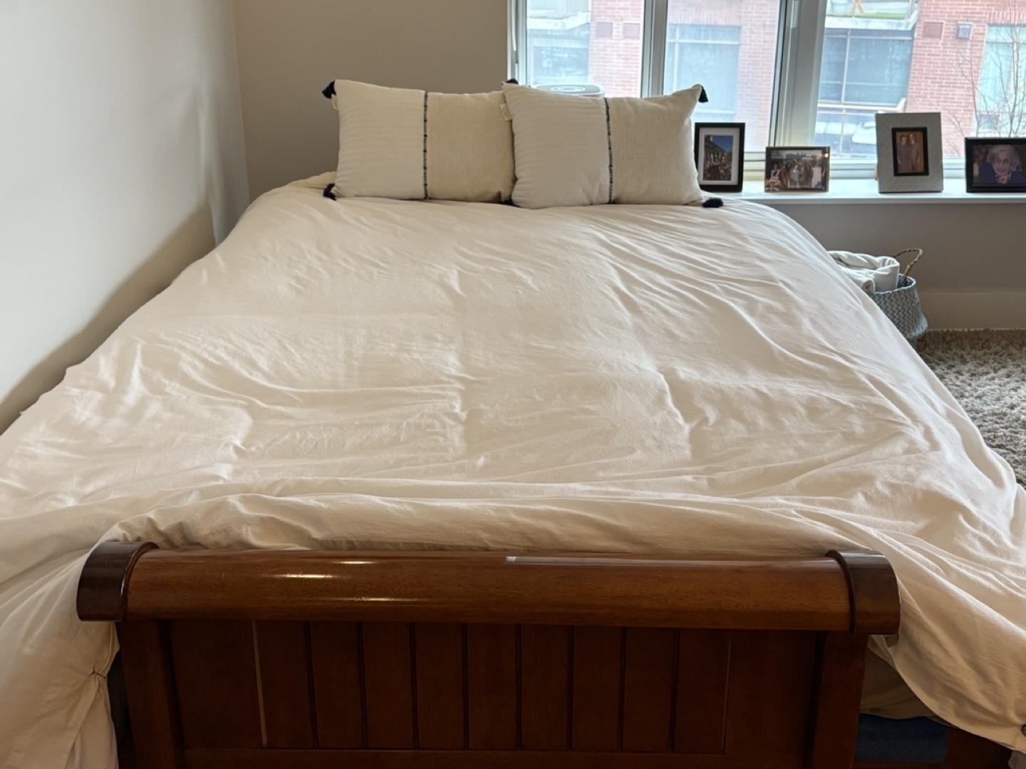 Couch that coverts to double bed - photo 5