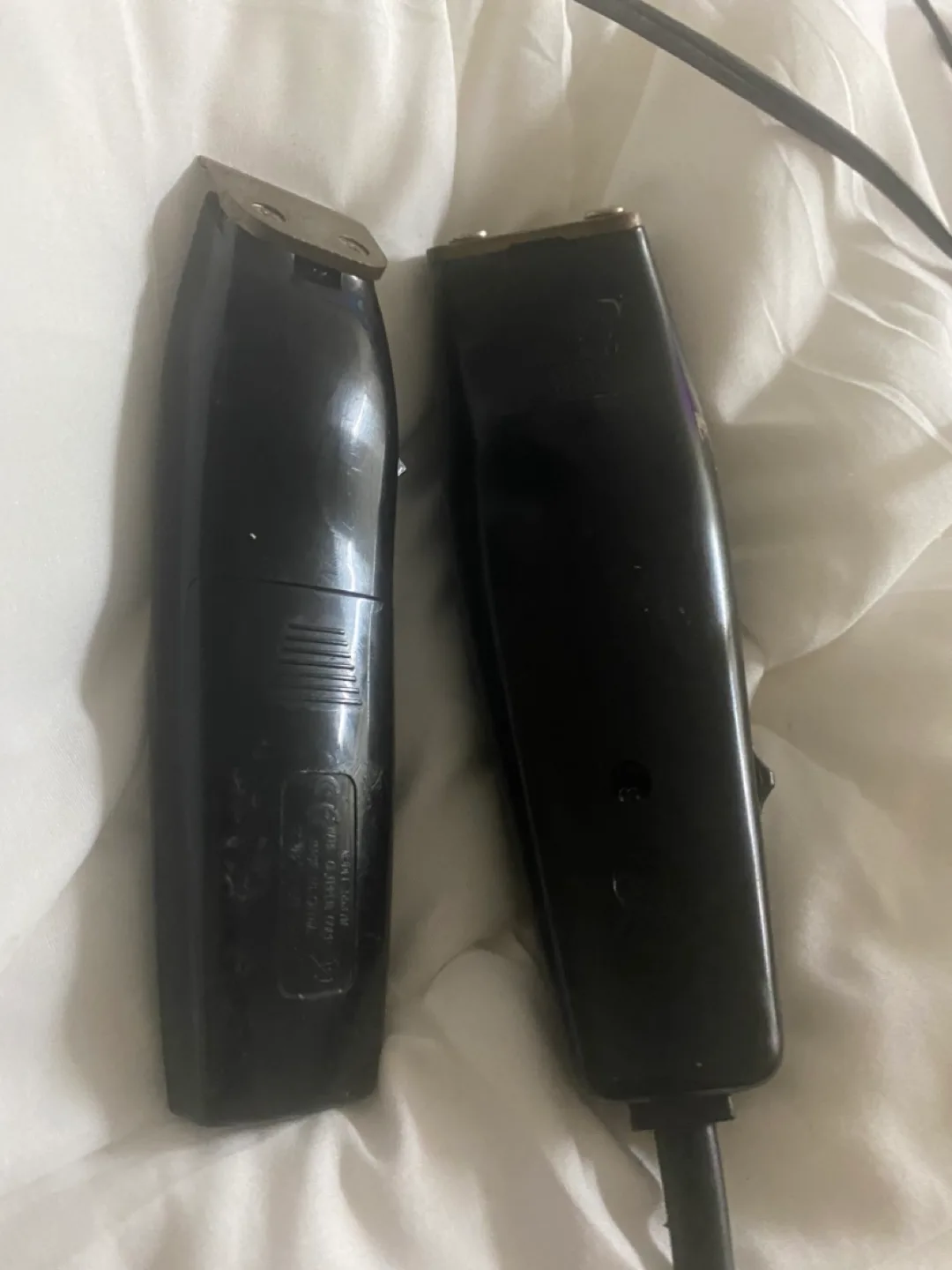 Wahl Hair Clippers - Two Clippers image indicator(2)