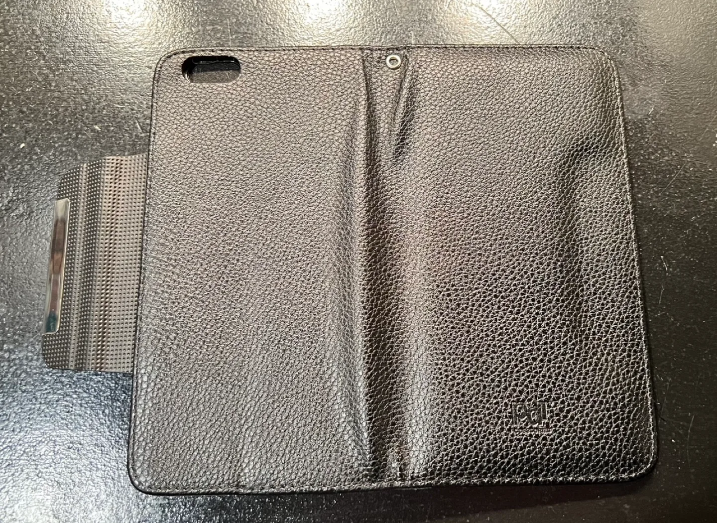 iPhone 6 Plus/6S Plus Folio Case - Black image indicator(2)