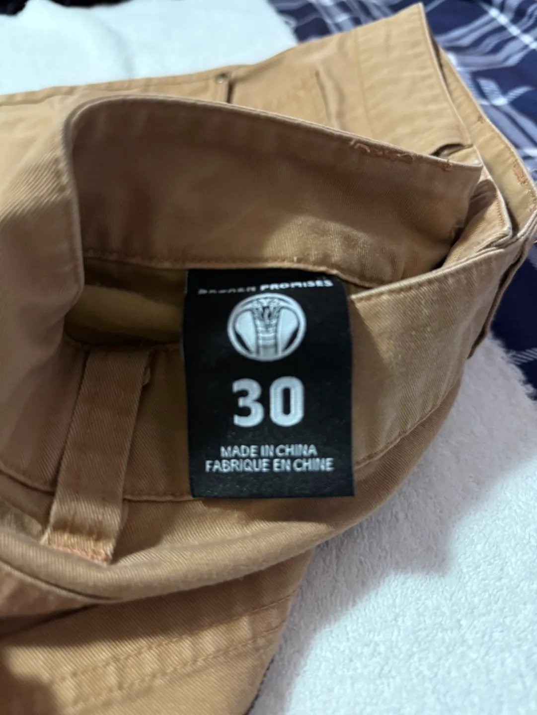 Broken Promises jeans image indicator(4)