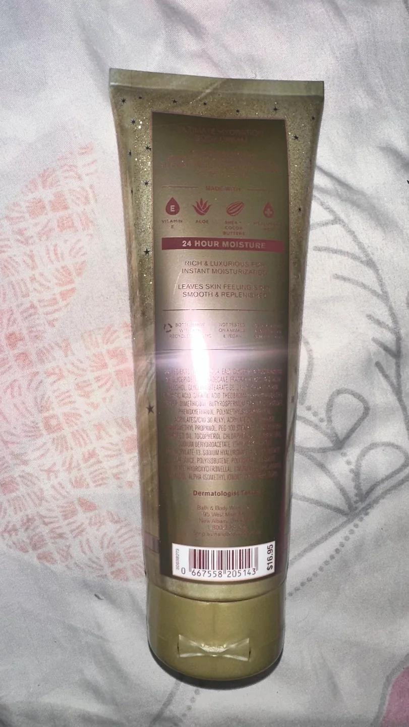 🏈 Bath & Body Works In The Stars Body Cream image indicator(2)