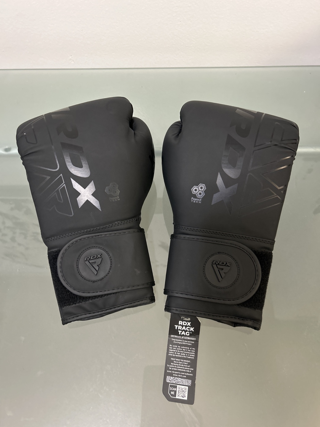 16oz RDX Boxing Gloves - Loma Tech