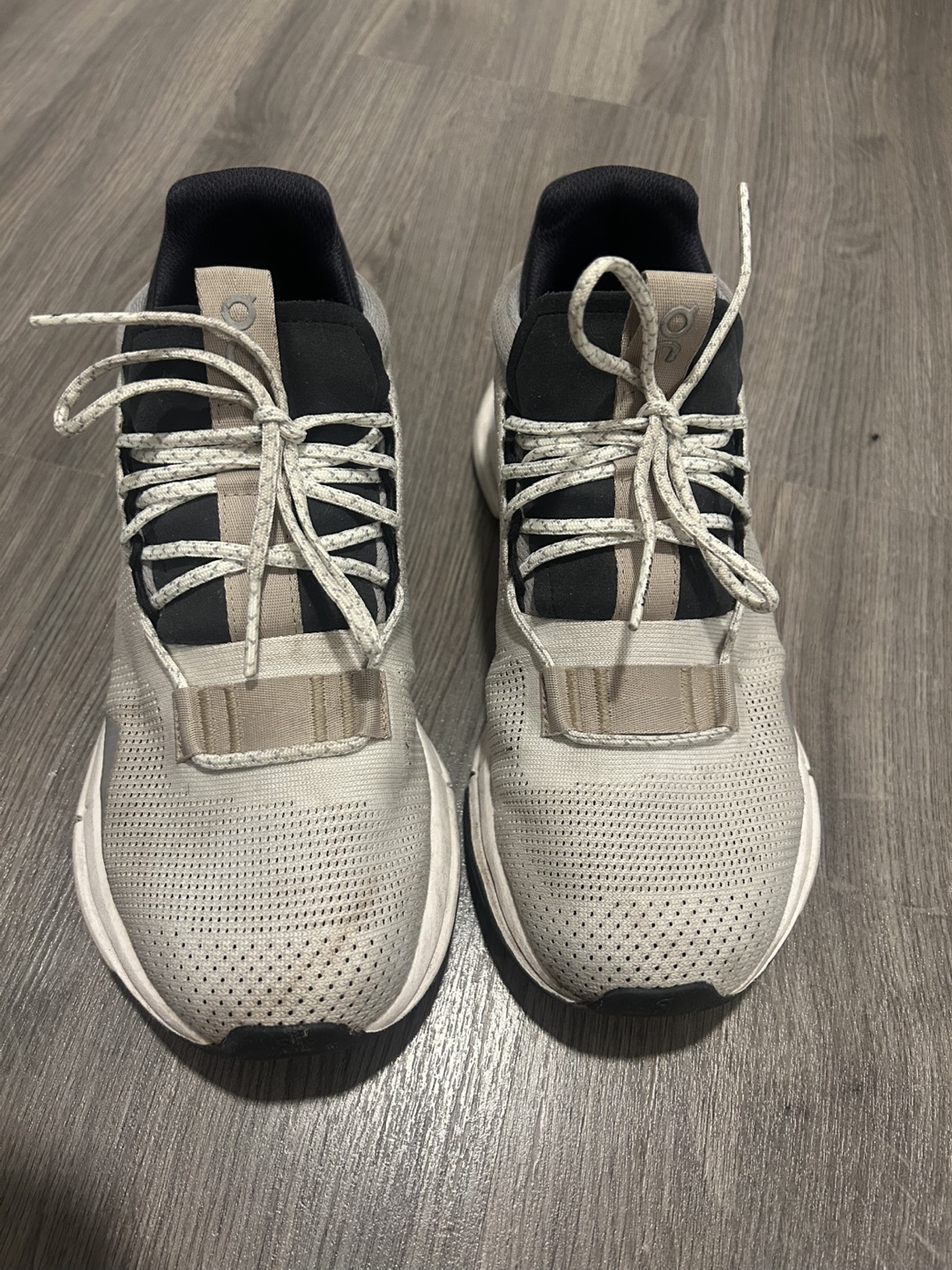 On Running sneakers size 6.5 US - photo 2