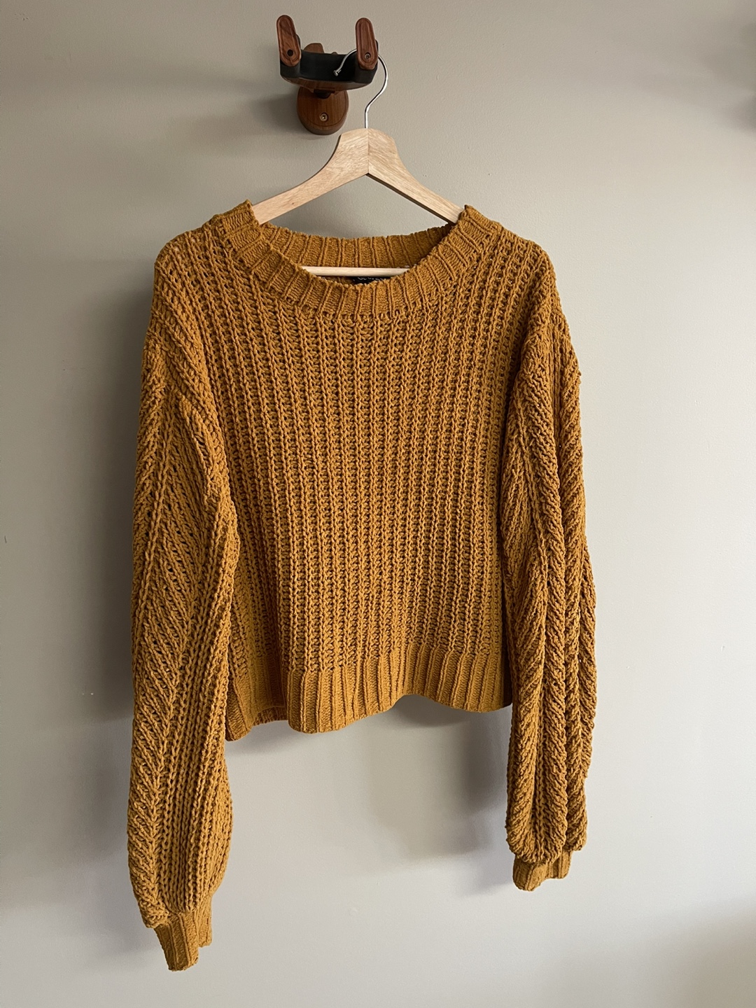 Women's Knitted Sweaters - photo 3