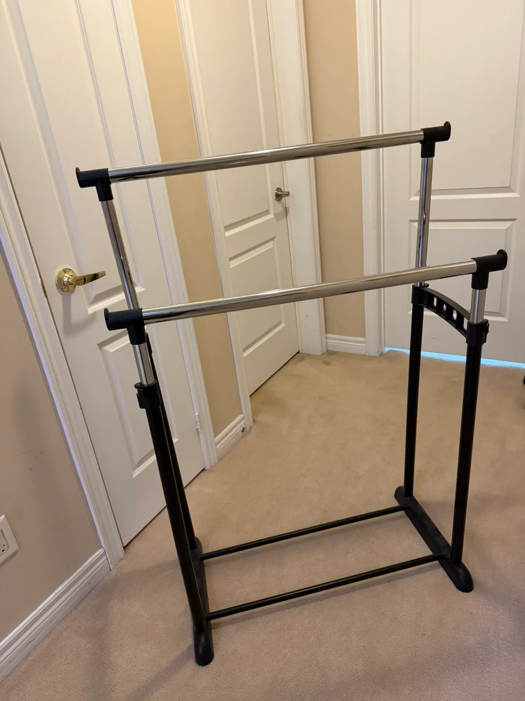 Double Garment Rack image indicator(2)