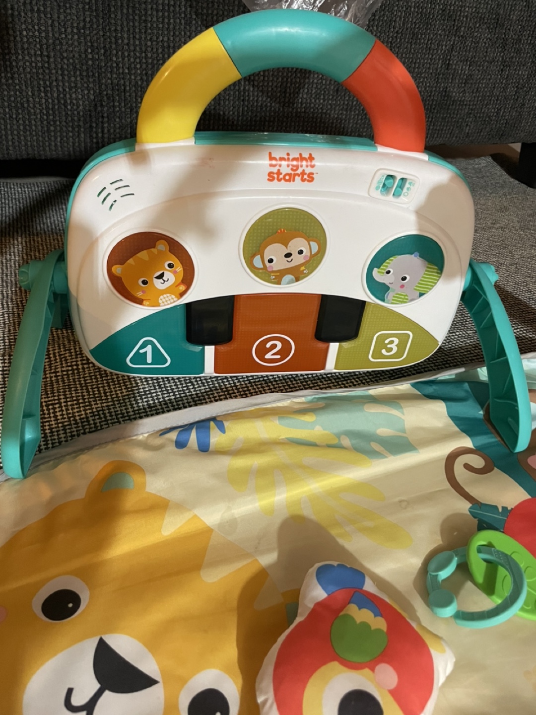 Baby play pen with piano - photo 2