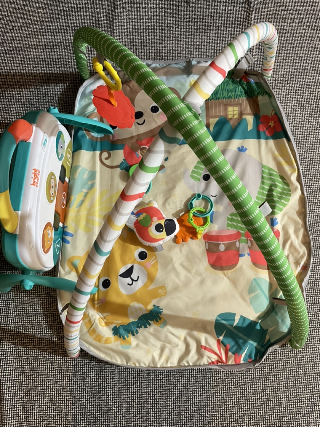 Baby play pen with piano - photo 4