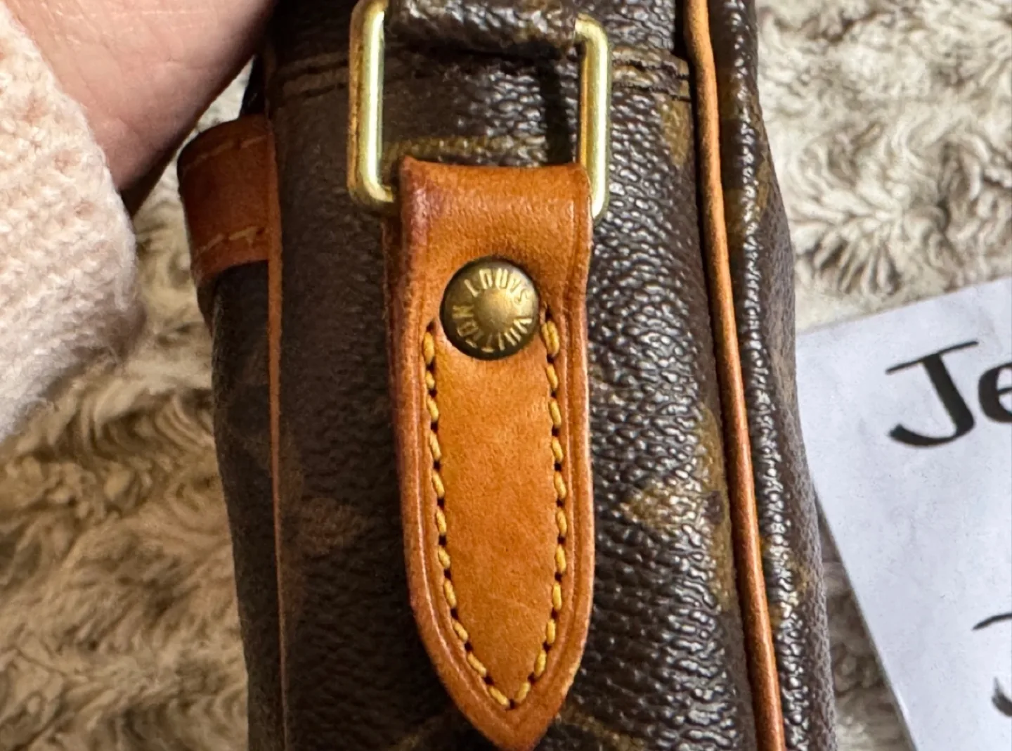 Louis Vuitton Danube Authentic image indicator(6)