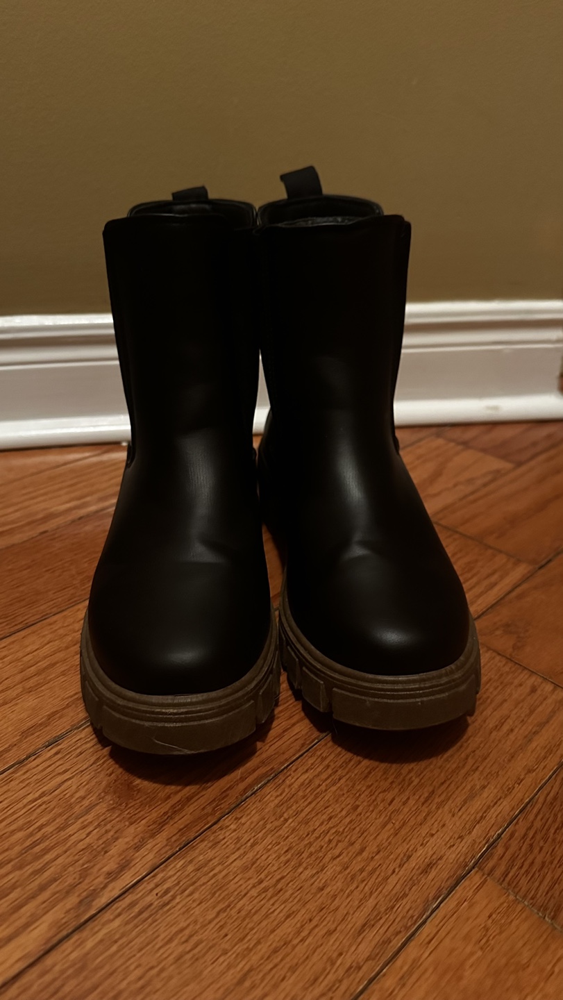 Black Chelsea Boots Size 9