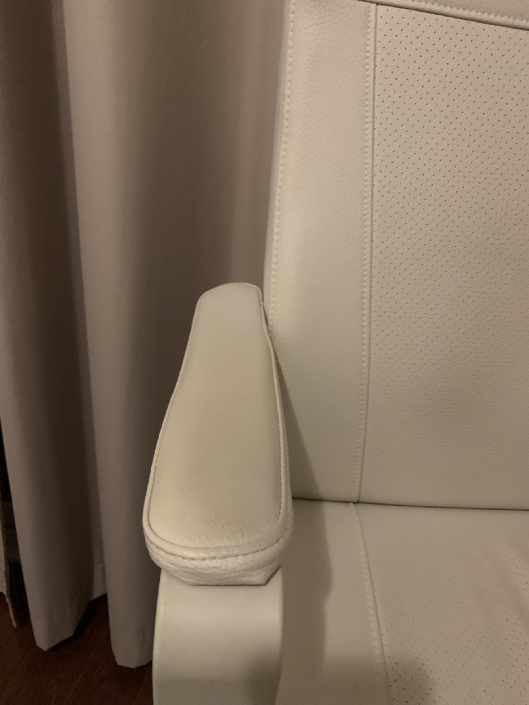 White Pearl Business Office Chair - photo 4
