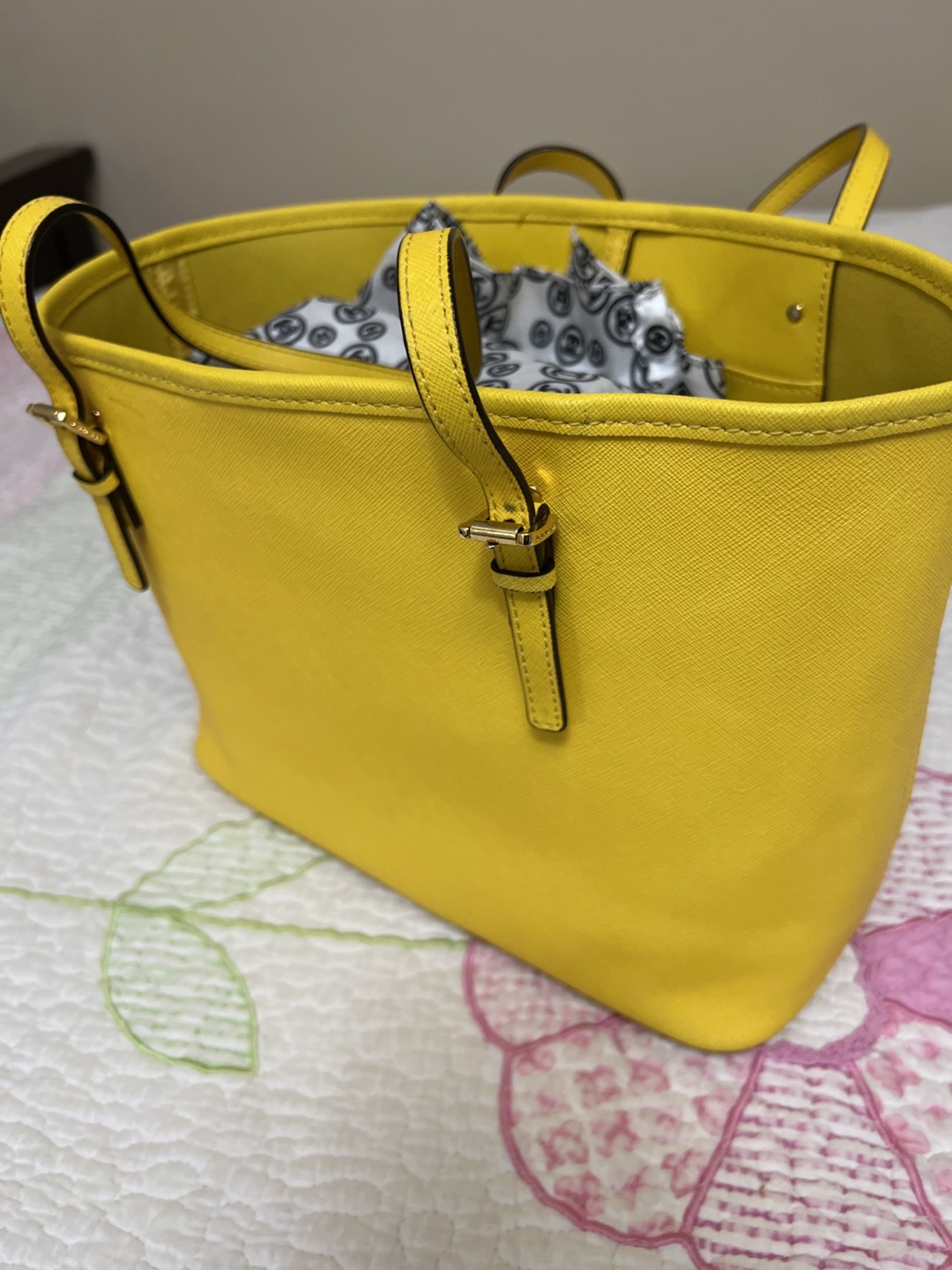 Bright Yellow Michael Kors Tote Bag - photo 2