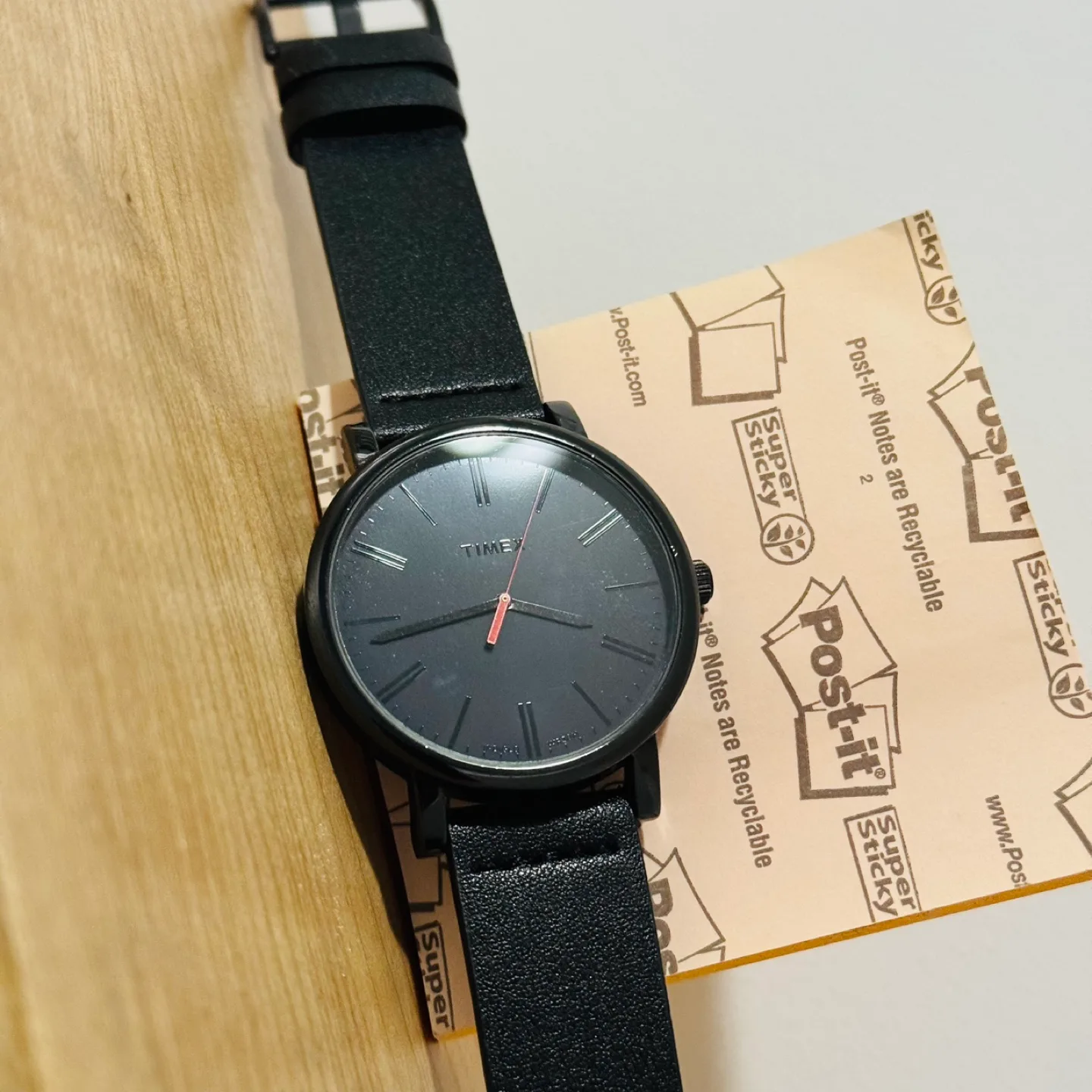 Timex Unisex Black Watch with Red Accent image indicator(8)