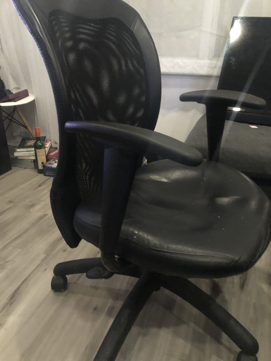 Black Mesh Office Chair