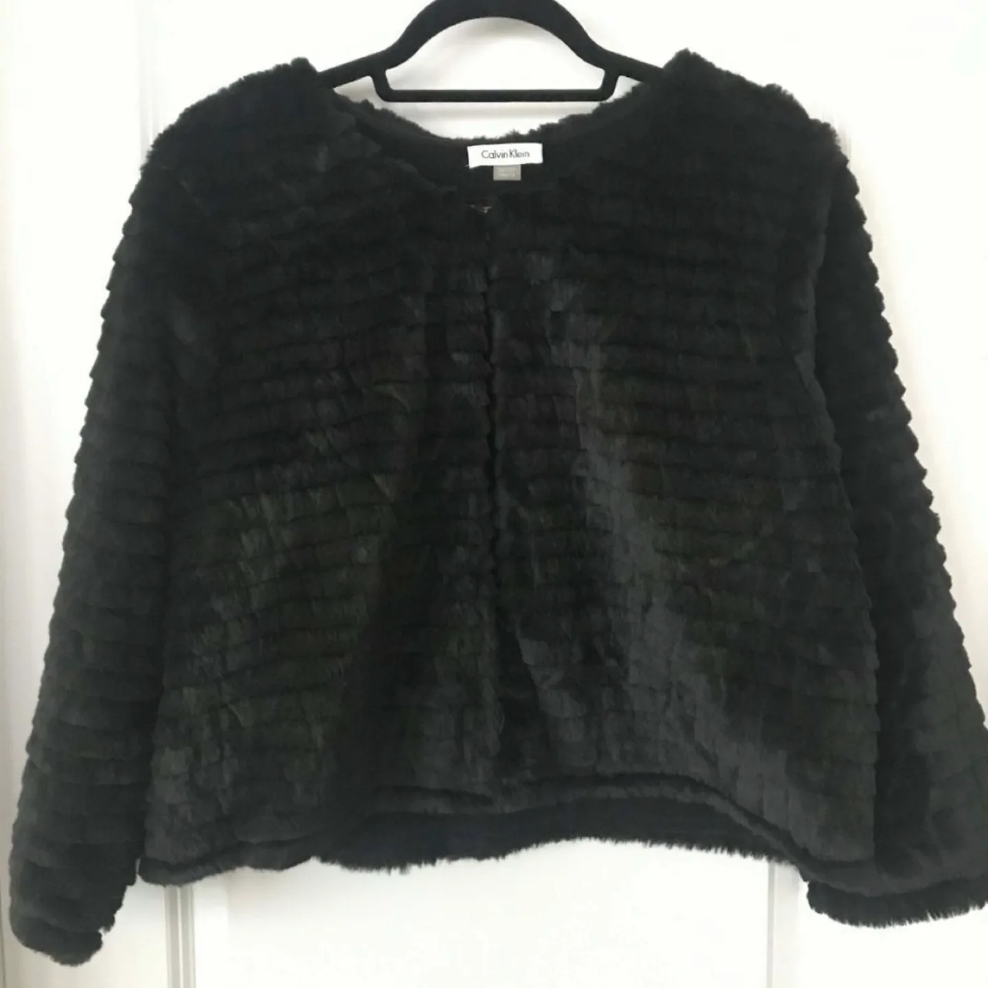 Calvin Klein Black Faux Fur Jacket - Size 1X image indicator(2)