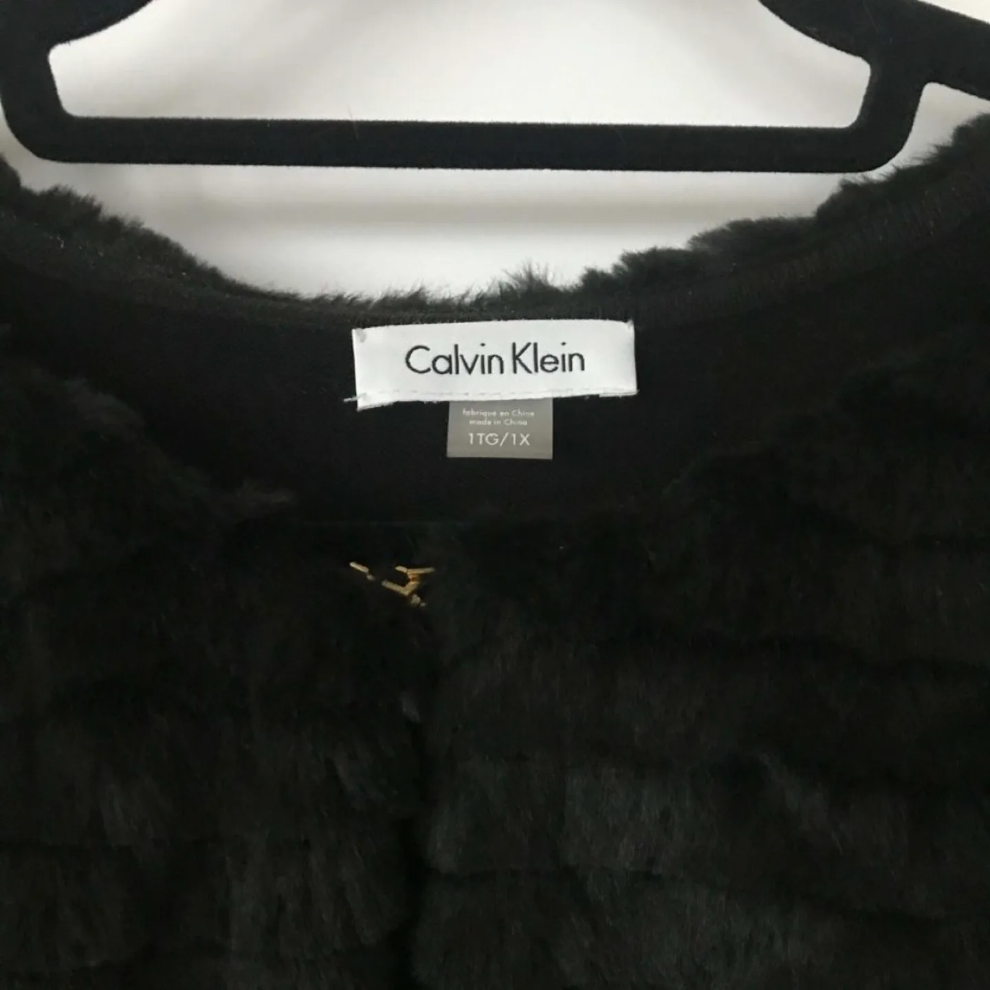 Calvin Klein Black Faux Fur Jacket - Size 1X image indicator(3)