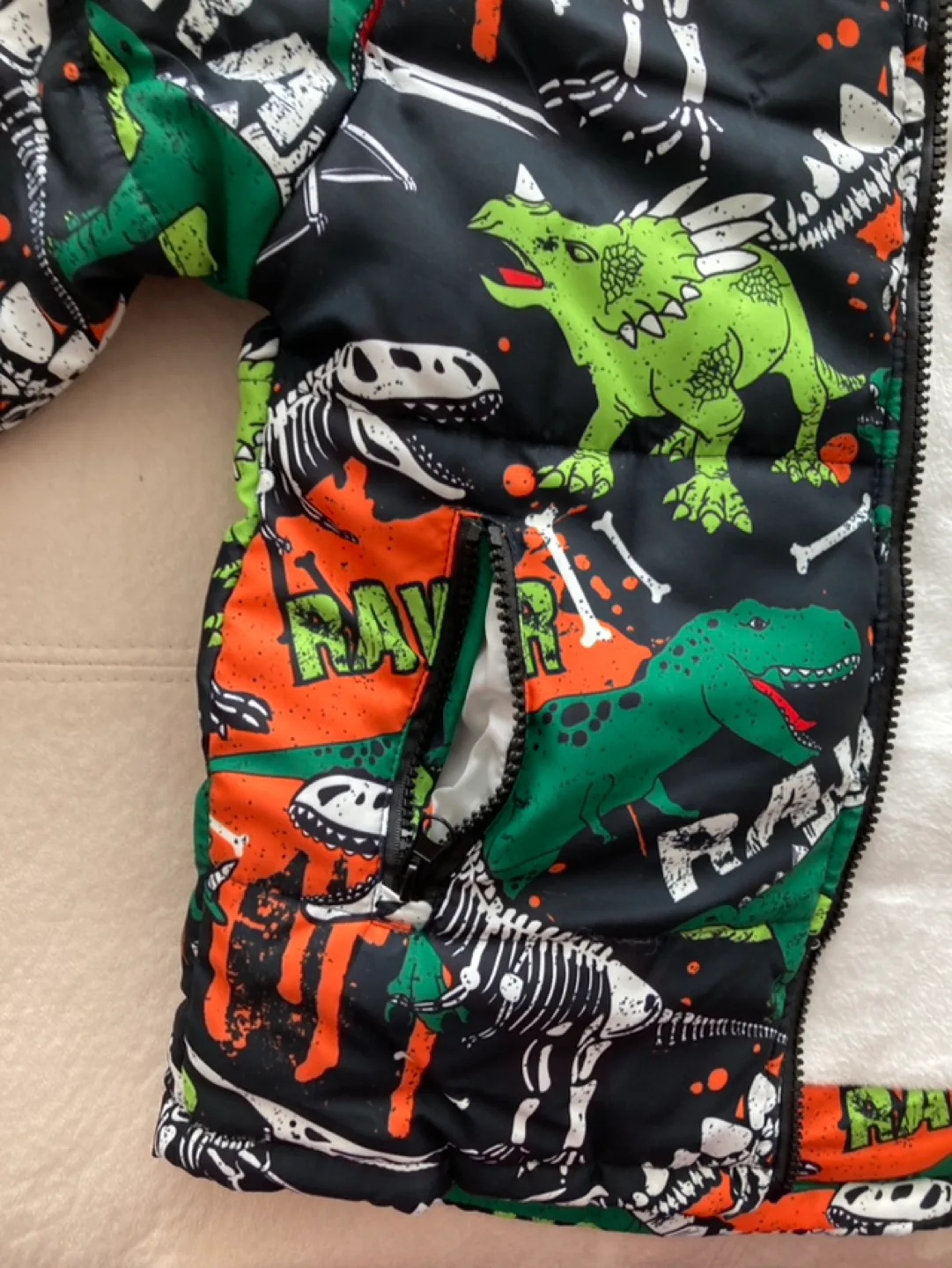 ✨Summer sale! Kids Dinosaur Puffer snow Jacket Size 130 image indicator(2)