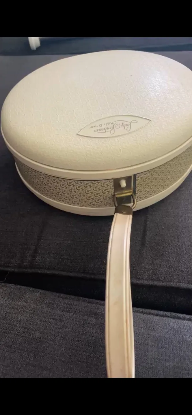 Vintage Lady Sunbeam Round Hair Dryer Carry Case image indicator(4)