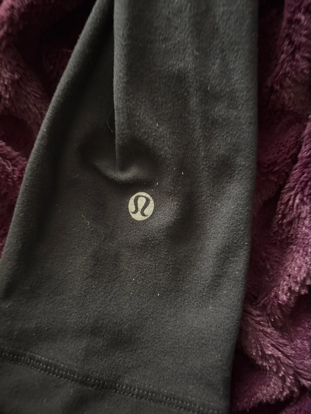 Lululemon Black Luon Crops - Size 2 image indicator(2)