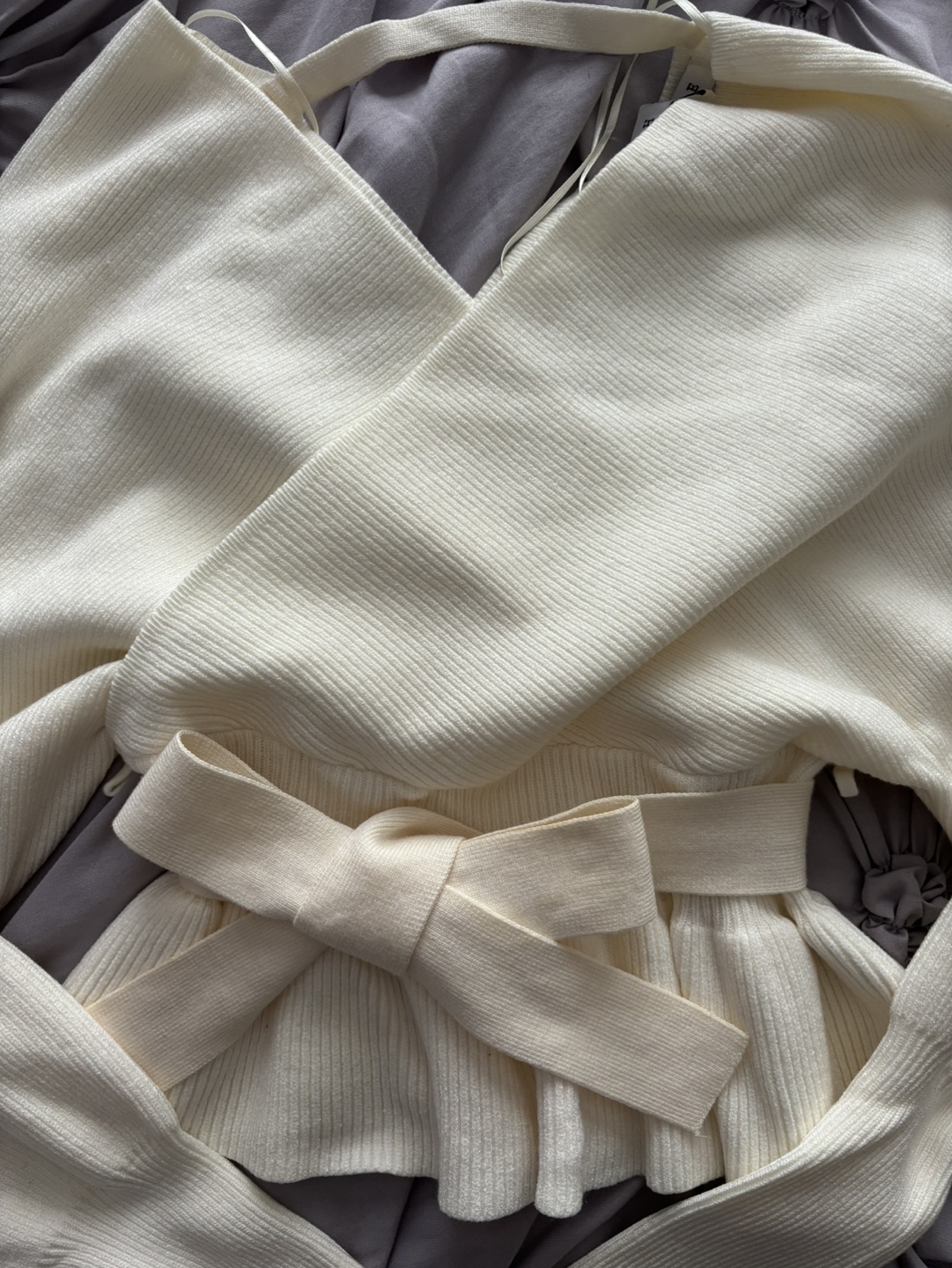Honey Women's Cream Knit Wrap Top - Size Medium - photo 3