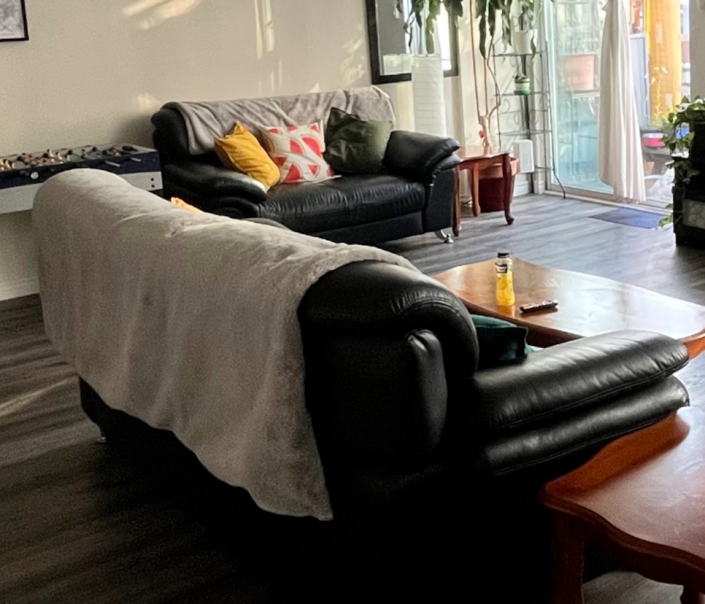 Black Leather Sofa - photo 4