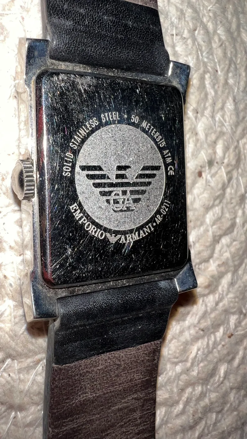 Emporio Armani Men's Quartz Watch image indicator(8)