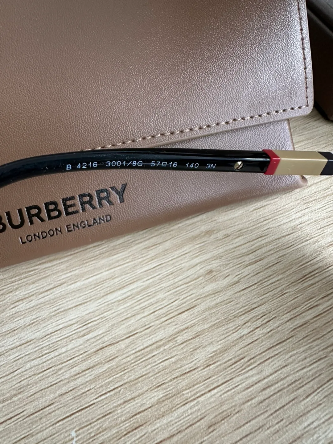 Burberry Sunglasses with Case image indicator(3)