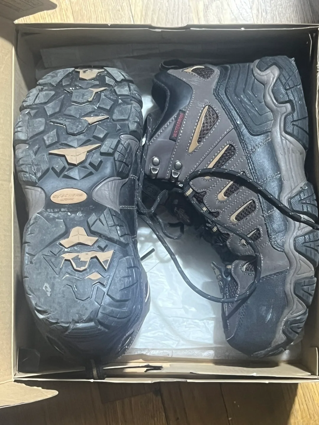 🏈Skechers Men's Size 7.5 Waterproof Steel Toes image indicator(2)