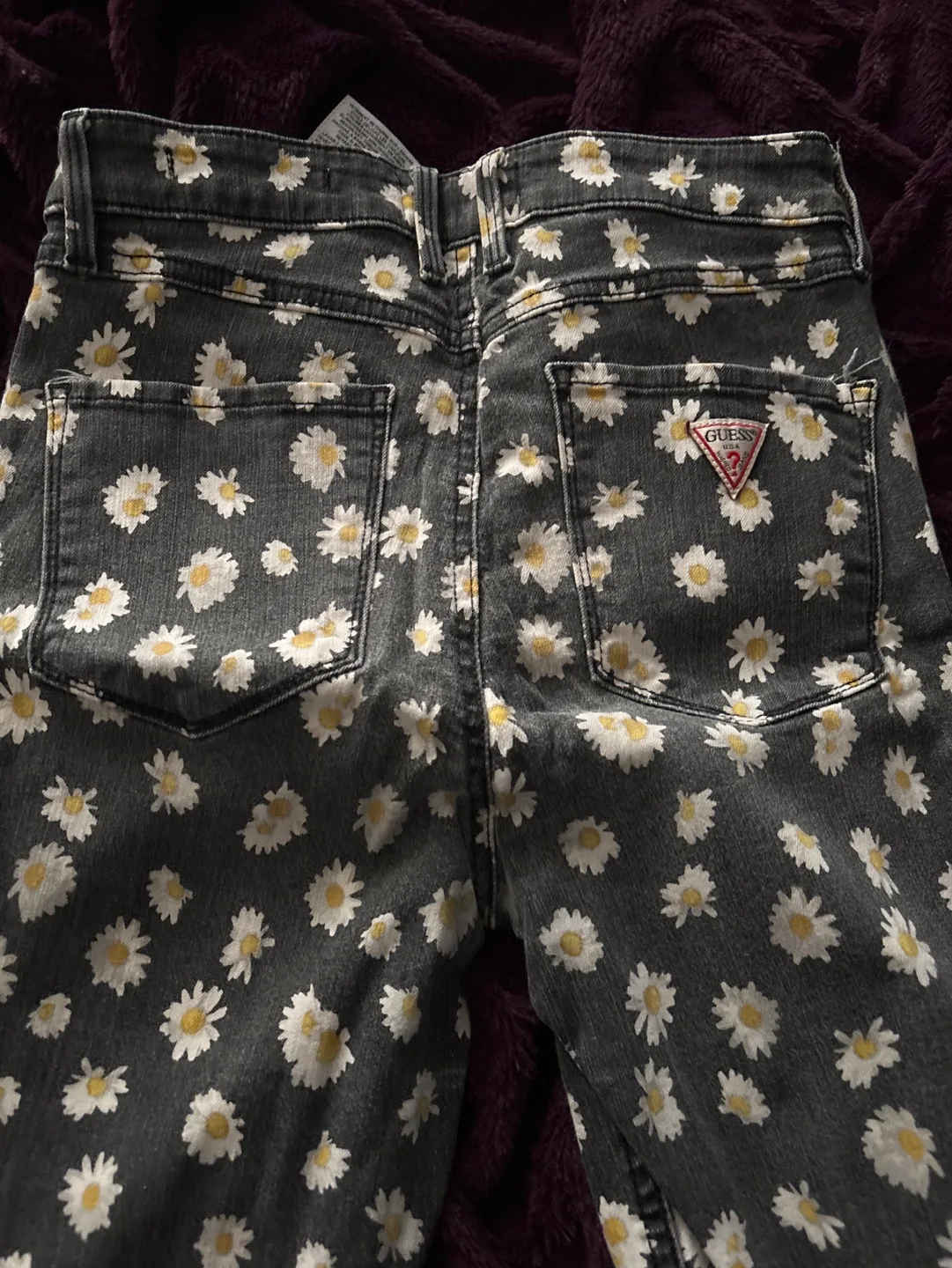 Guess Jeans 1981 Power Jeans - Daisy Print - Size 28 image indicator(4)