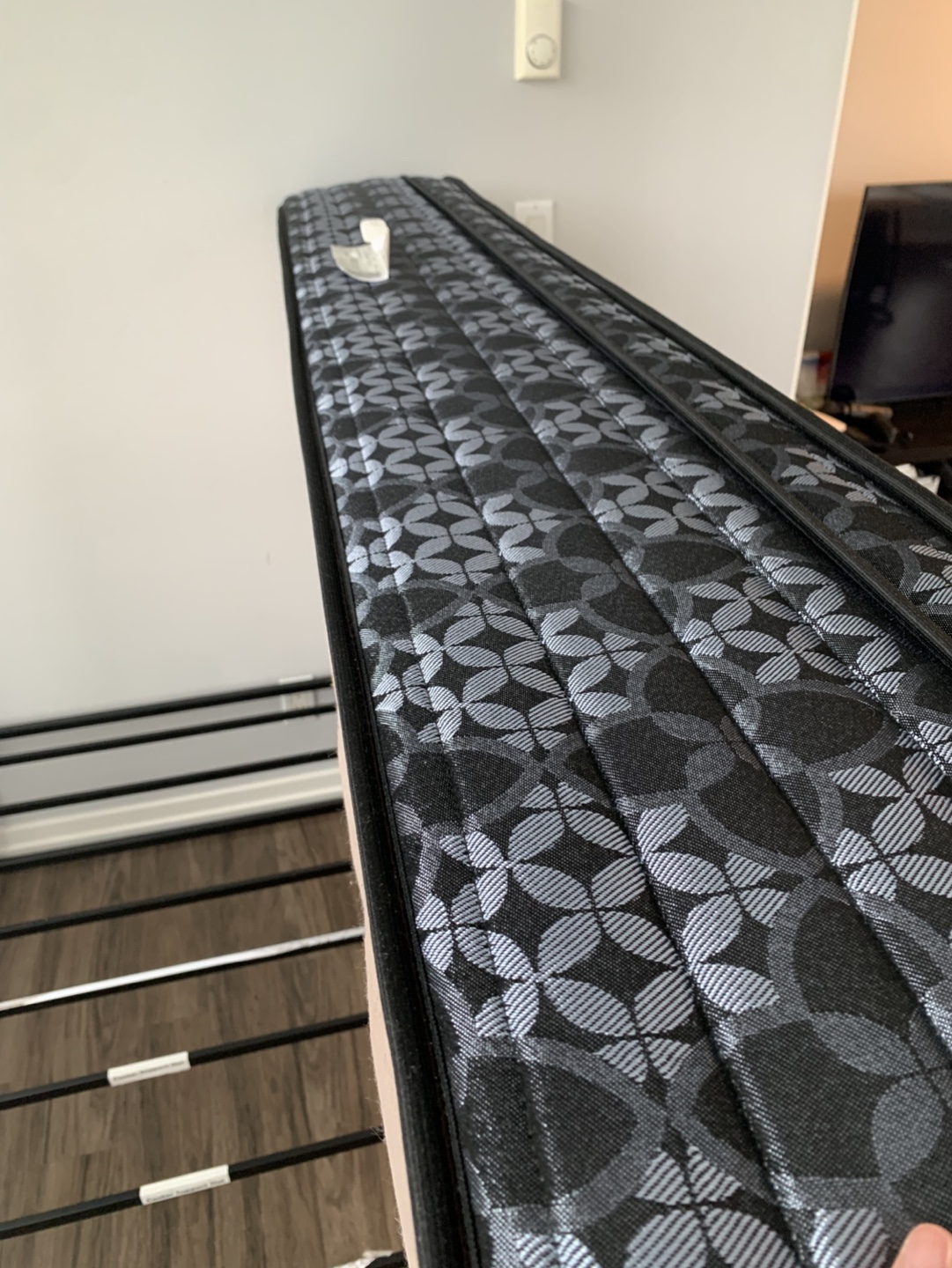 (Costco) Sealy Classic Posturepedic Mattress - Twin - photo 4