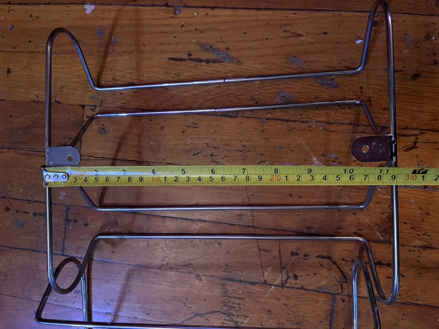 Pair of Metal Wine Glass Holders 🧡 image indicator(4)