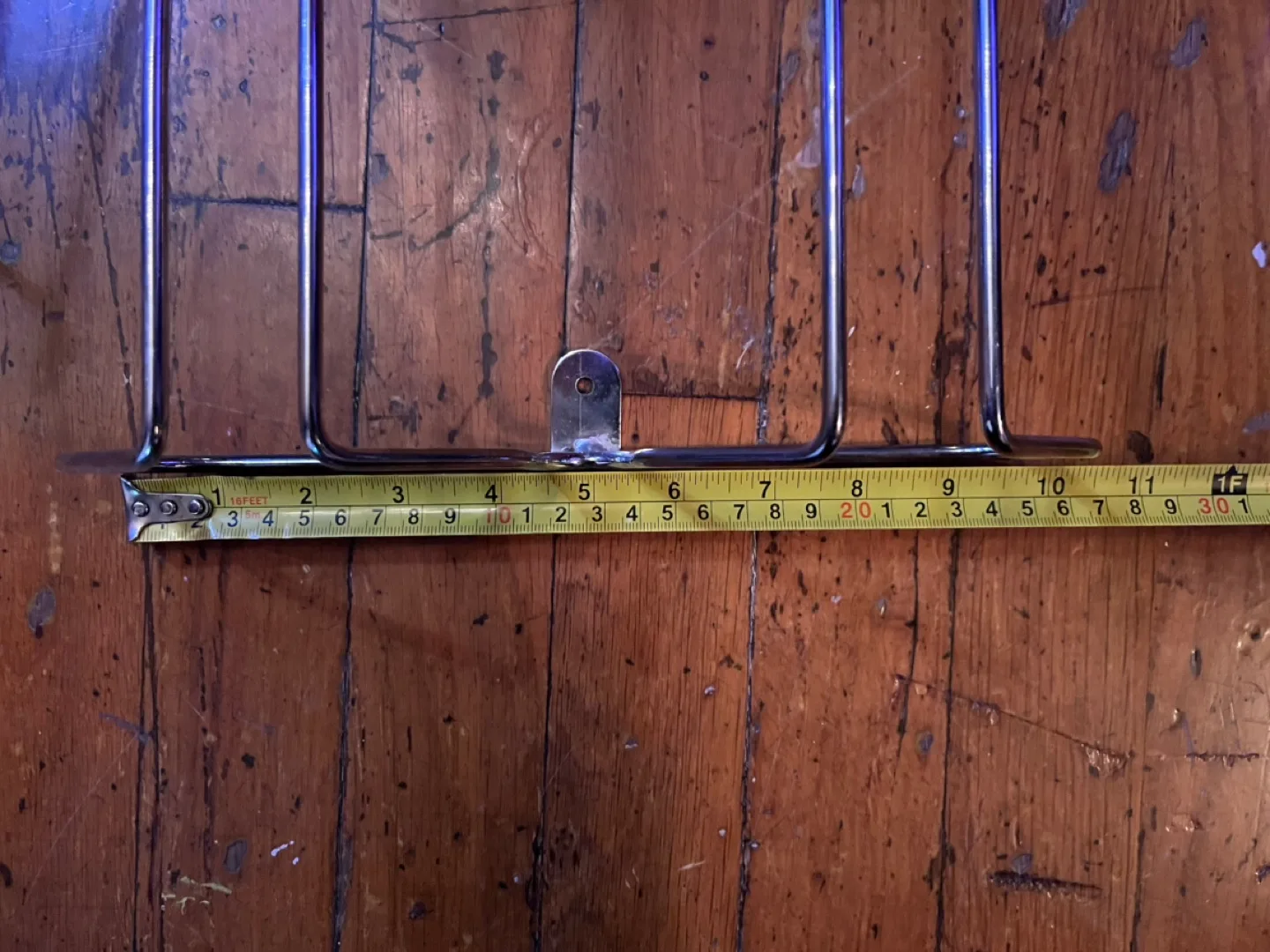 Pair of Metal Wine Glass Holders 🧡 image indicator(5)