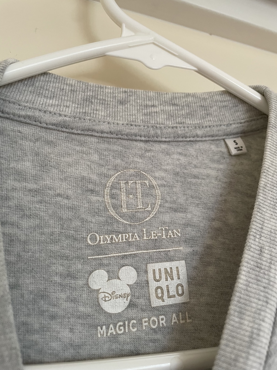 Minnie Mouse Graphic Tee 🏈 - photo 3