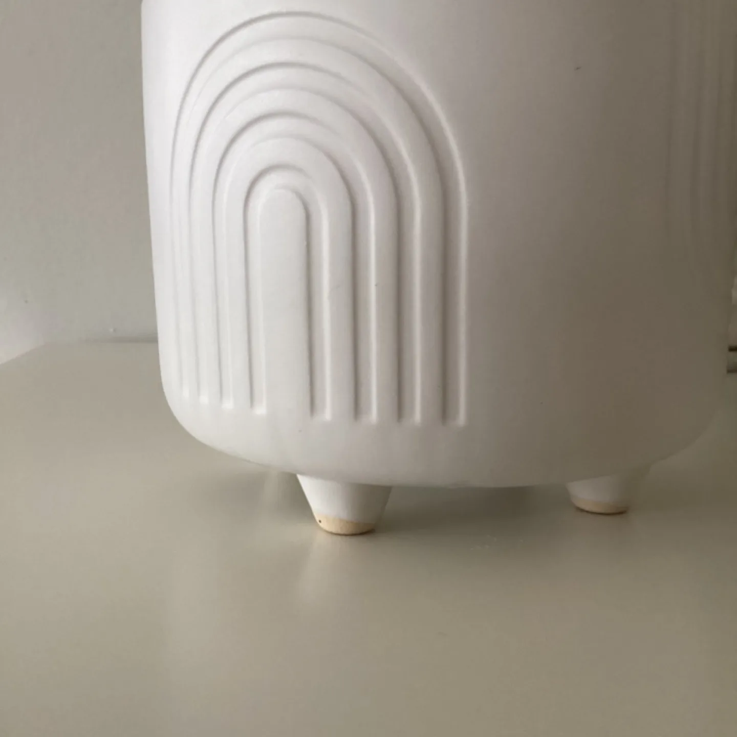 White Ceramic Planter with Rainbow Design 🏈 image indicator(3)