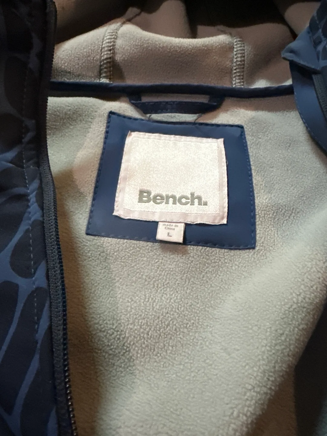 Bench Women's Size Large Blue Softshell Jacket image indicator(4)