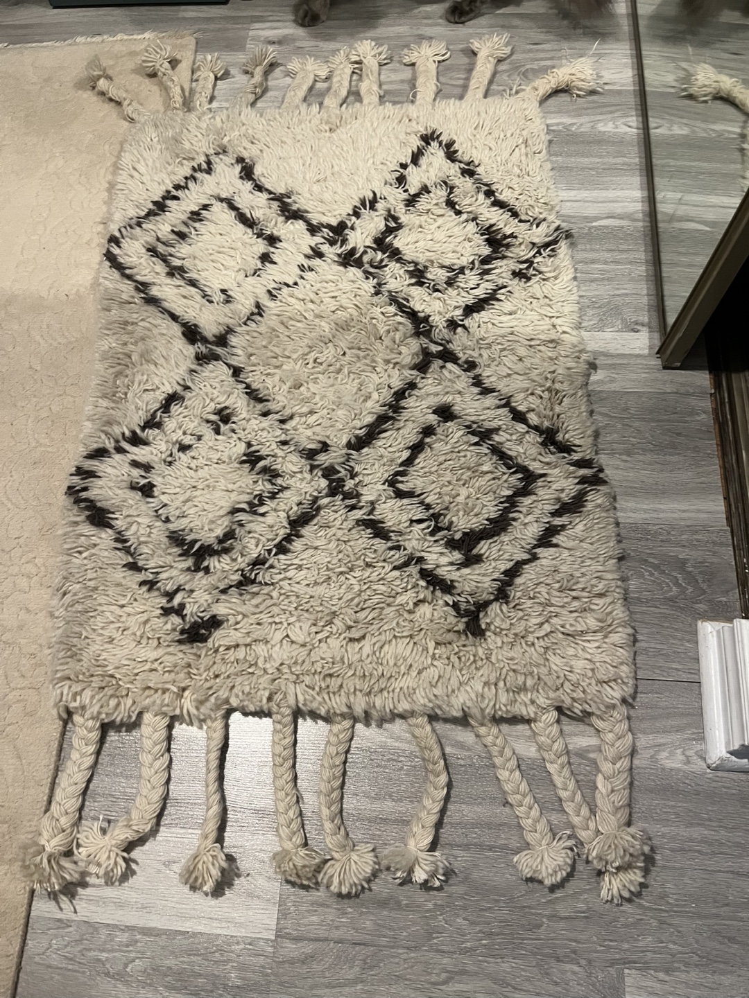 Handmade Moroccan Tufted Wool Rug