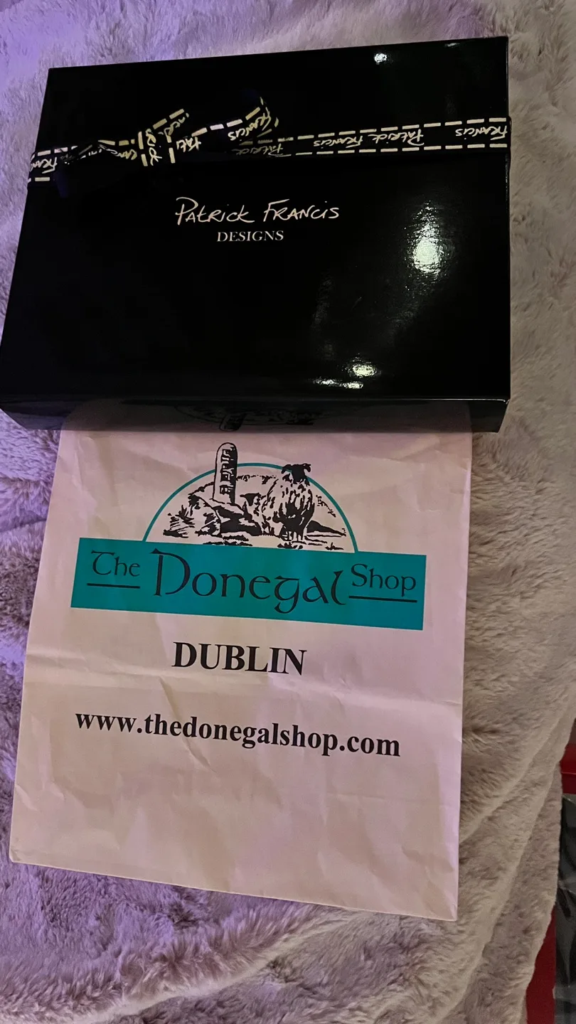 Patrick Francis Donegal Wool Scarf image indicator(2)