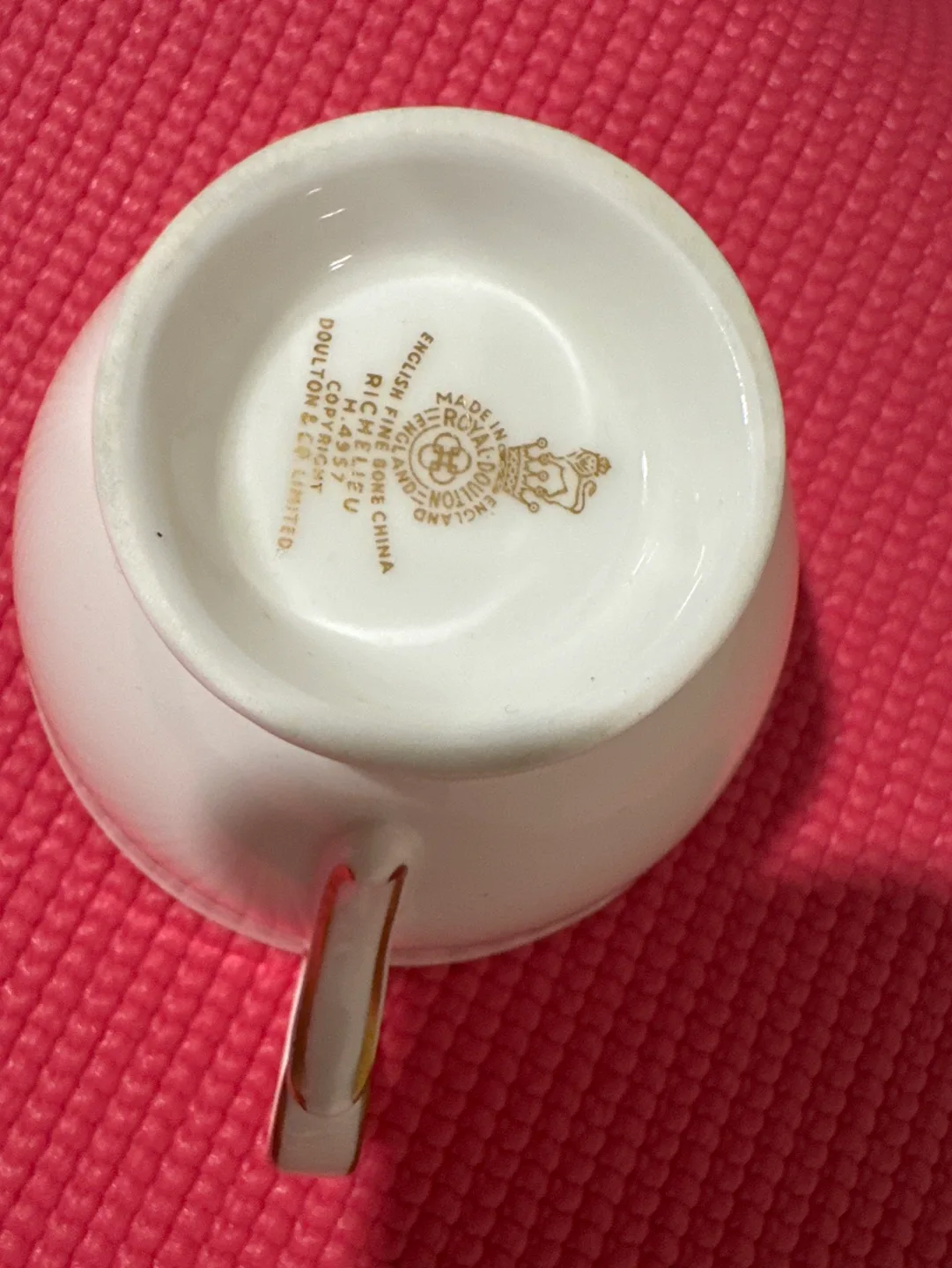 Pair of Royal Doulton Teacups image indicator(5)